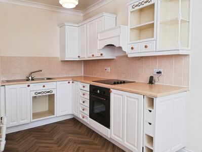 Doncaster Road, 1 bedroom  Flat to rent, £600 pcm