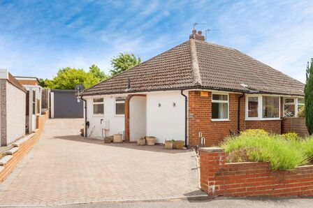 2 bedroom Semi Detached Bungalow for sale