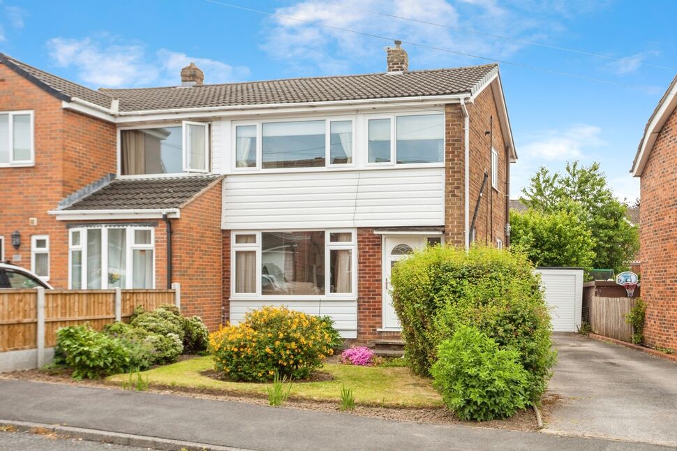 Main image of 3 bedroom Semi Detached House for sale, Meadowfields Drive, Crofton, West Yorkshire, WF4