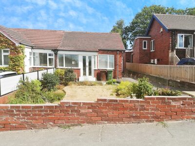 Pildacre Lane, 2 bedroom Semi Detached Bungalow to rent, £895 pcm