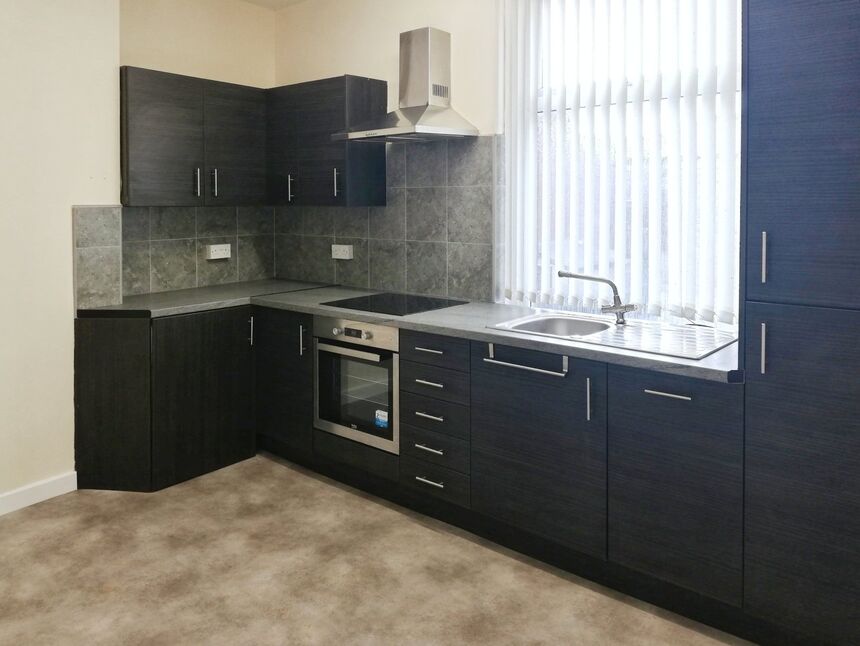 Main image of 2 bedroom Flat to rent, Illingworth Street, Ossett, West Yorkshire, WF5