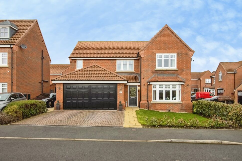 Main image of 4 bedroom Detached House for sale, Herbage View, Crofton, West Yorkshire, WF4