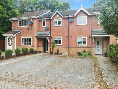 Airedale Heights, 2 bedroom Mid Terrace House to rent, &pound;850 pcm