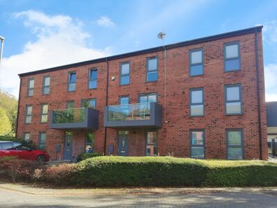 Finchdale Close, 2 bedroom  House to rent, £975 pcm