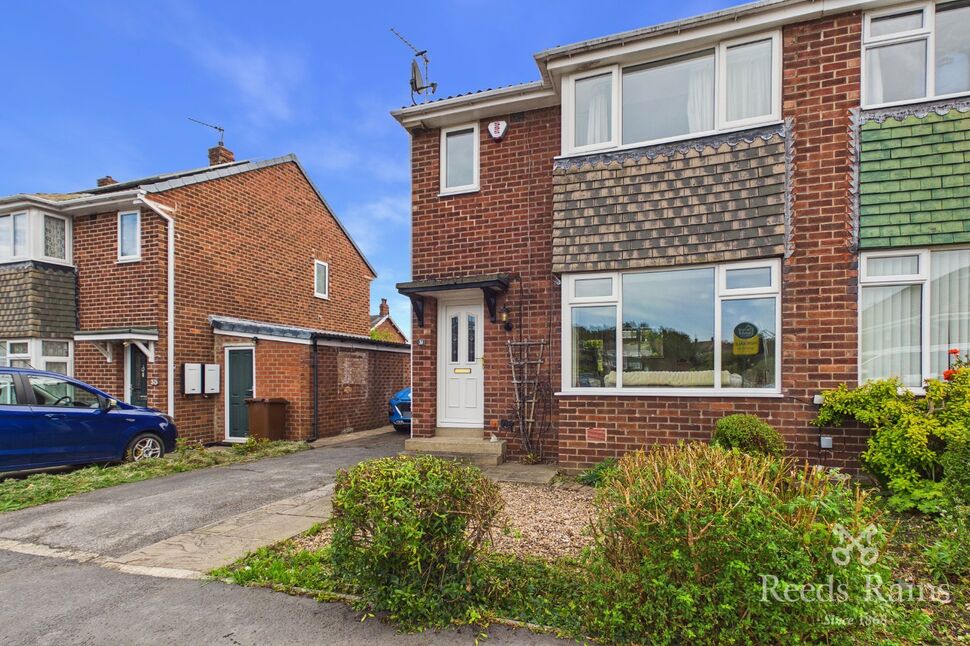 Main image of 3 bedroom Semi Detached House to rent, Thornhill Croft, Walton, West Yorkshire, WF2
