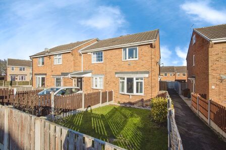 2 bedroom End Terrace House for sale