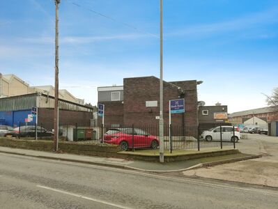 Balne Lane, 2 bedroom Flat to rent, &pound;850 pcm