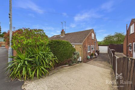 3 bedroom Semi Detached Bungalow for sale