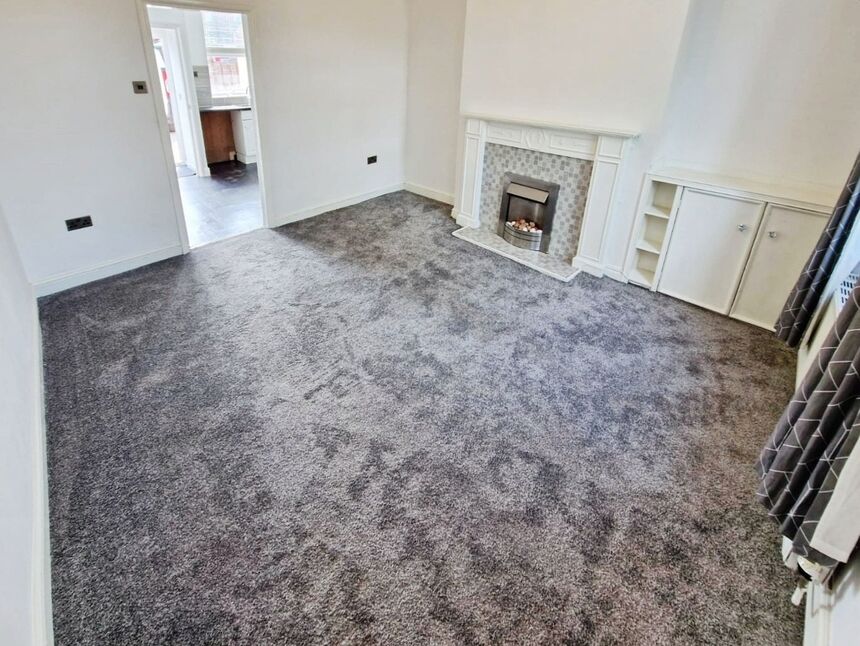 Main image of 4 bedroom Mid Terrace House for sale, Painthorpe Lane, Crigglestone, West Yorkshire, WF4