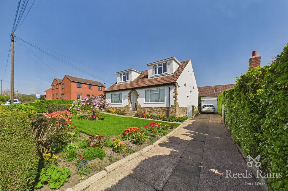 Main image of 3 bedroom Detached House for sale, Trough Well Lane, Wrenthorpe, West Yorkshire, WF2