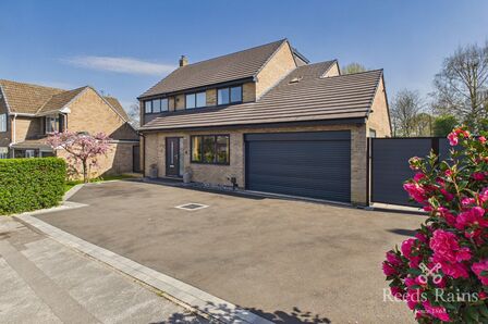Wingate Croft, 5 bedroom Detached House for sale, &pound;895,000