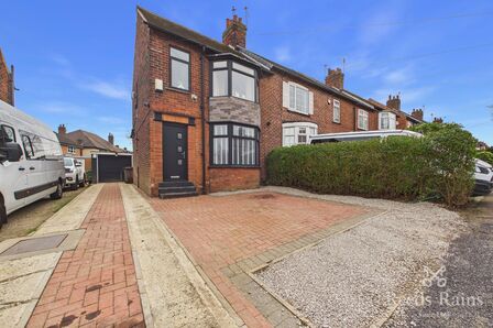2 bedroom End Terrace House for sale