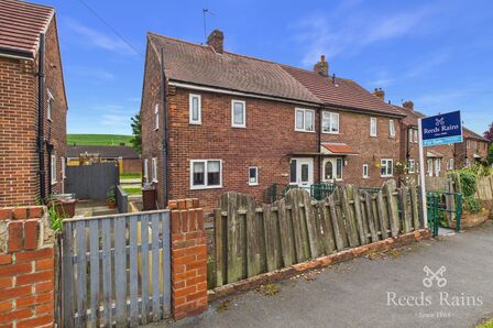 Kirkthorpe Lane, 3 bedroom Semi Detached House for sale, &pound;180,000