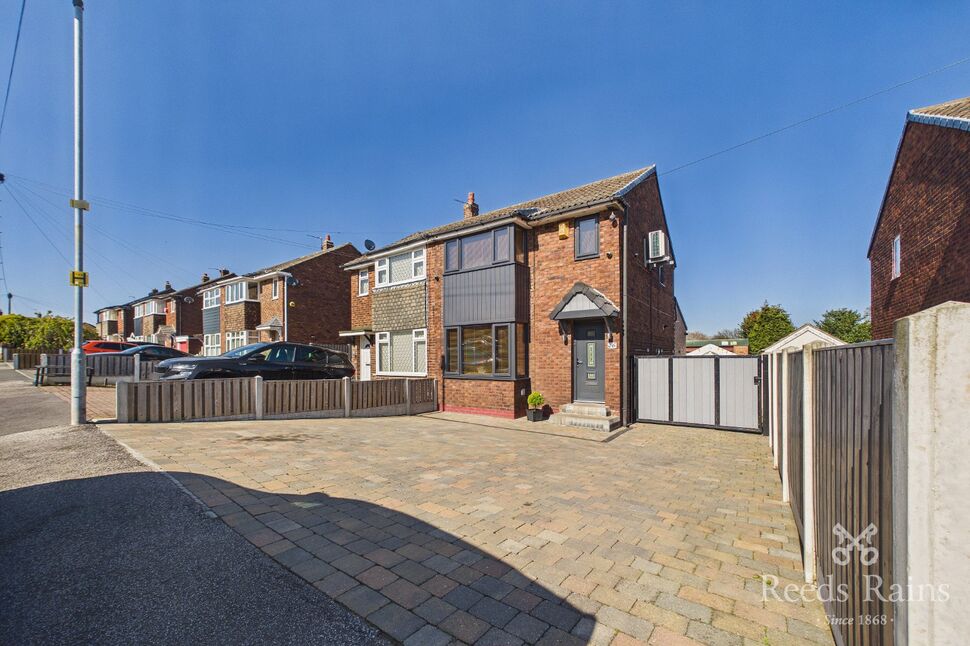 Main image of 3 bedroom Semi Detached House for sale, Altofts Lodge Drive, Normanton, West Yorkshire, WF6