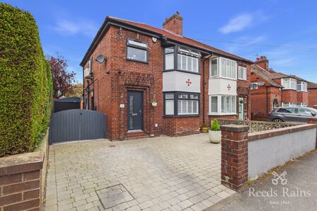 Illingworth Avenue, 3 bedroom Semi Detached House for sale, &pound;270,000