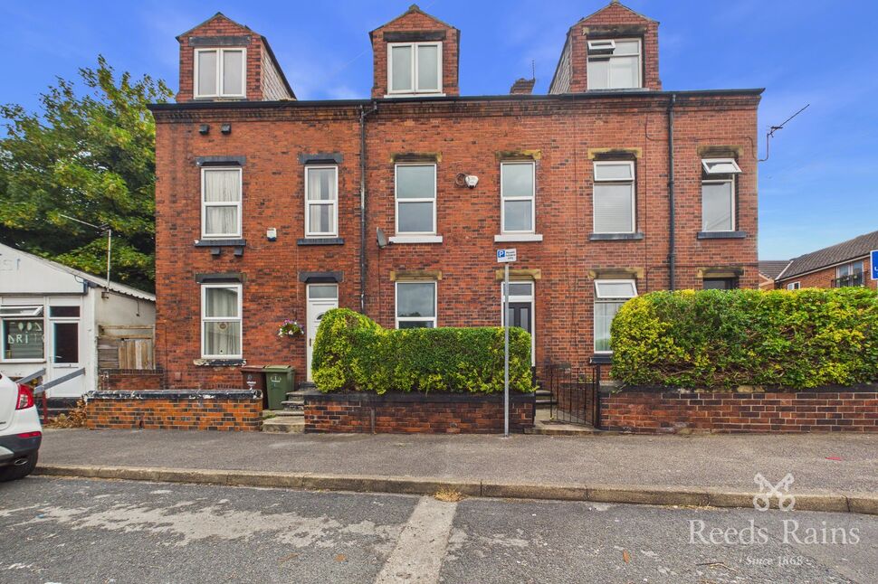 Main image of 3 bedroom Mid Terrace House for sale, Holmfield Lane, Wakefield, West Yorkshire, WF2