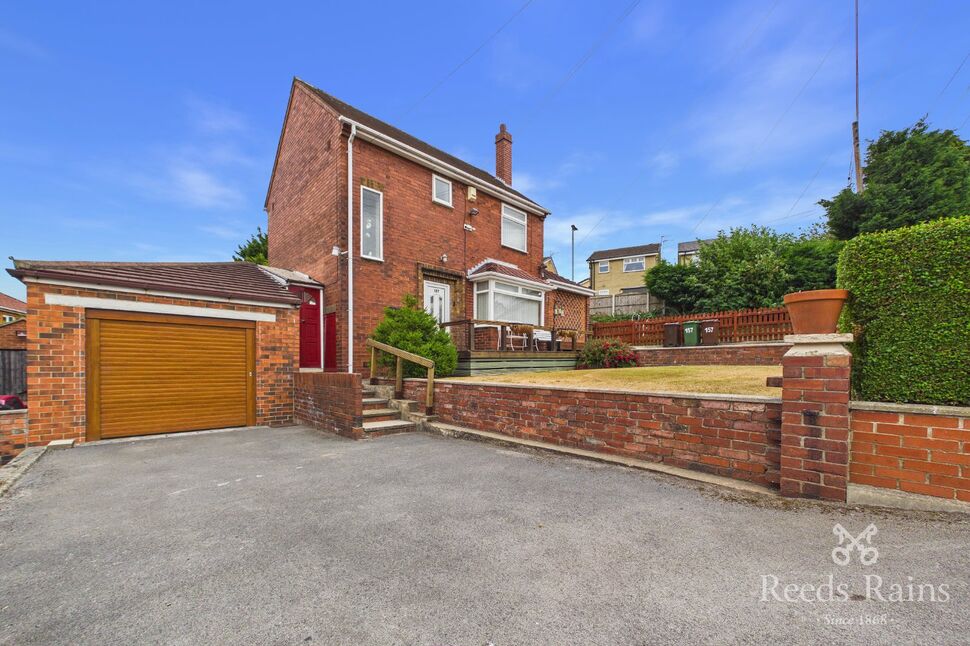 Main image of 3 bedroom Detached House for sale, Hollin Lane, Crigglestone, West Yorkshire, WF4