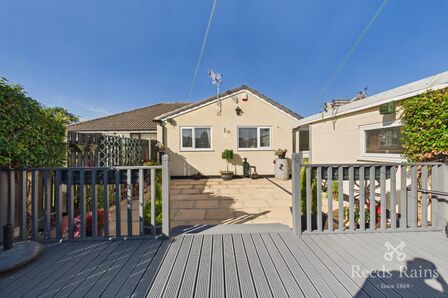 2 bedroom Semi Detached Bungalow for sale