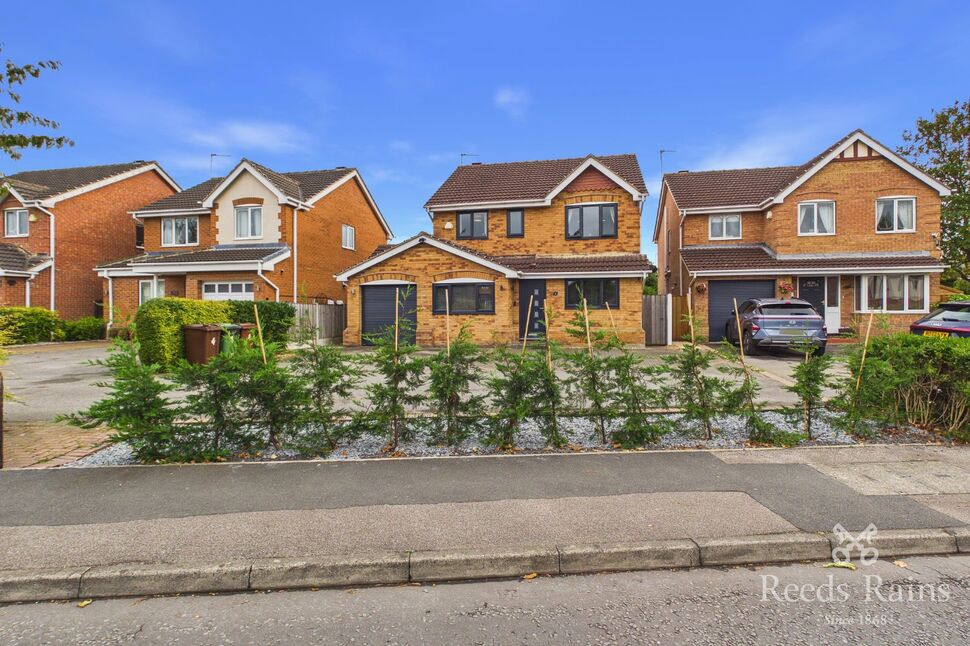 Main image of 4 bedroom Detached House for sale, Queensbury Court, Normanton, West Yorkshire, WF6