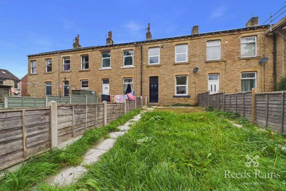 Main image of 2 bedroom Mid Terrace House to rent, Walker Street, Earlsheaton, West Yorkshire, WF12