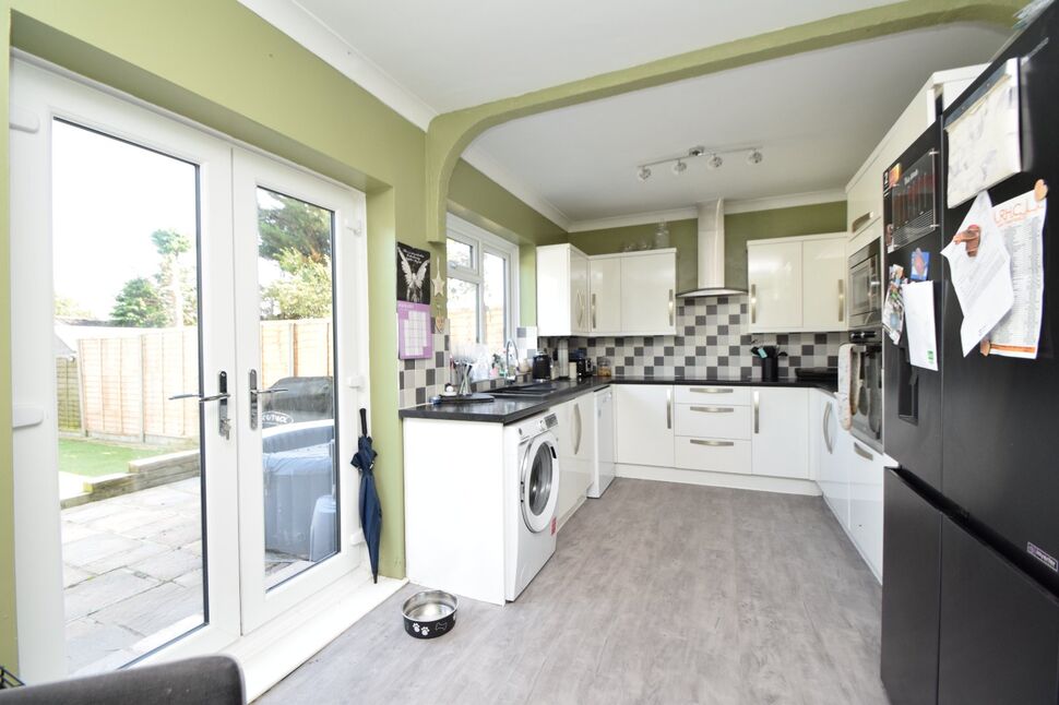 3 bedroom Mid Terrace House for sale, Walderslade Road, Walderslade
