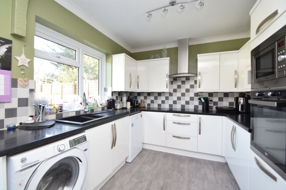 3 bedroom Mid Terrace House for sale, Walderslade Road, Walderslade