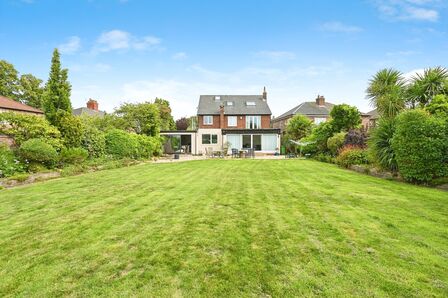 Martlett Road, 6 bedroom Detached House for sale, &pound;650,000
