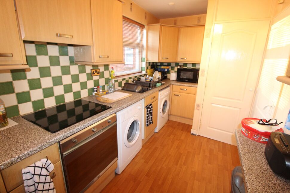 1 bedroom Flat for sale, Field House, Haymans Green, L12 £110,000