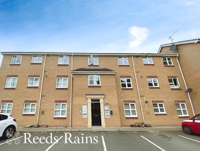 Brigadier Drive, 2 bedroom  Flat for sale, £85,000