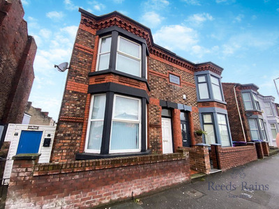 Warbreck Moor, 2 bedroom Mid Terrace House for sale, £75,000