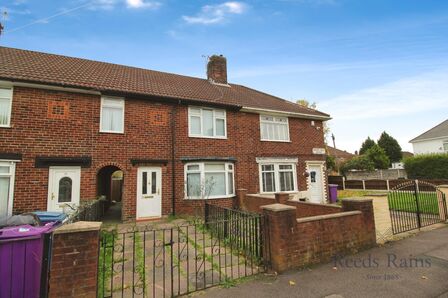 3 bedroom Mid Terrace House for sale
