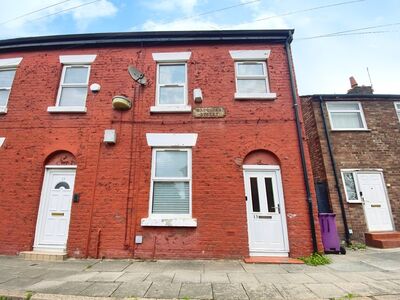 3 bedroom Mid Terrace House for sale