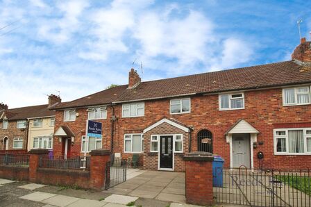 3 bedroom Mid Terrace House for sale