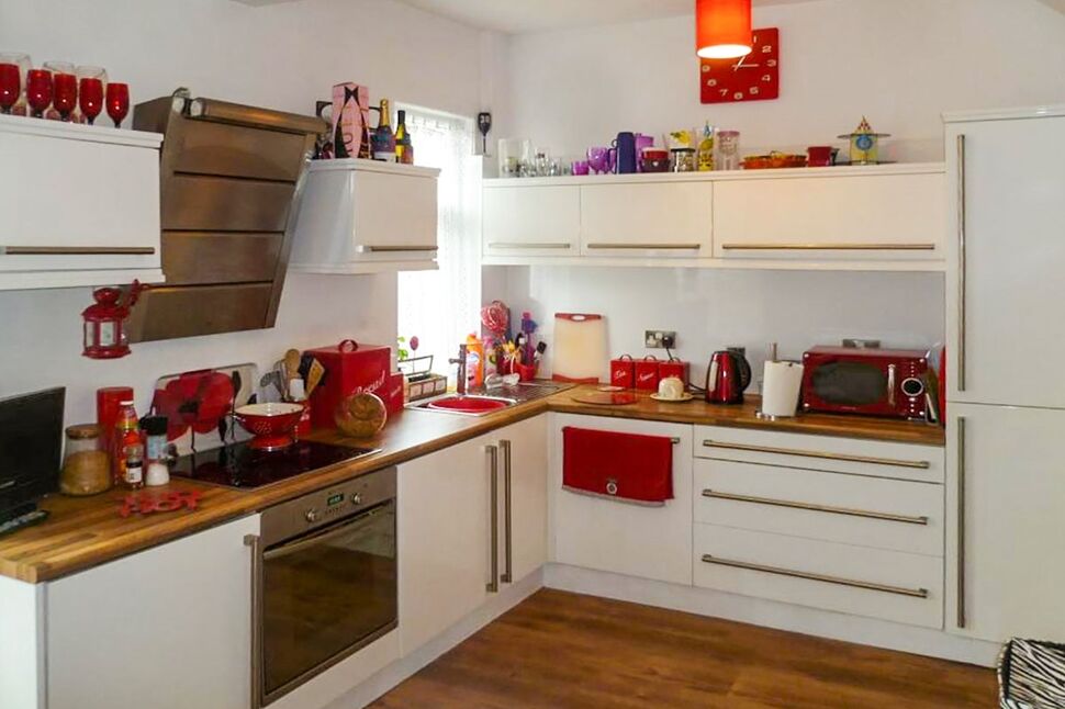 Kitchen / Breakfast Room