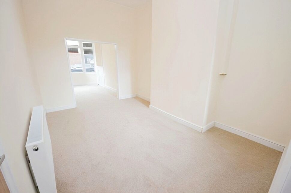 2 bedroom Mid Terrace House for sale, Vine Street, Widnes, WA8 £80,000