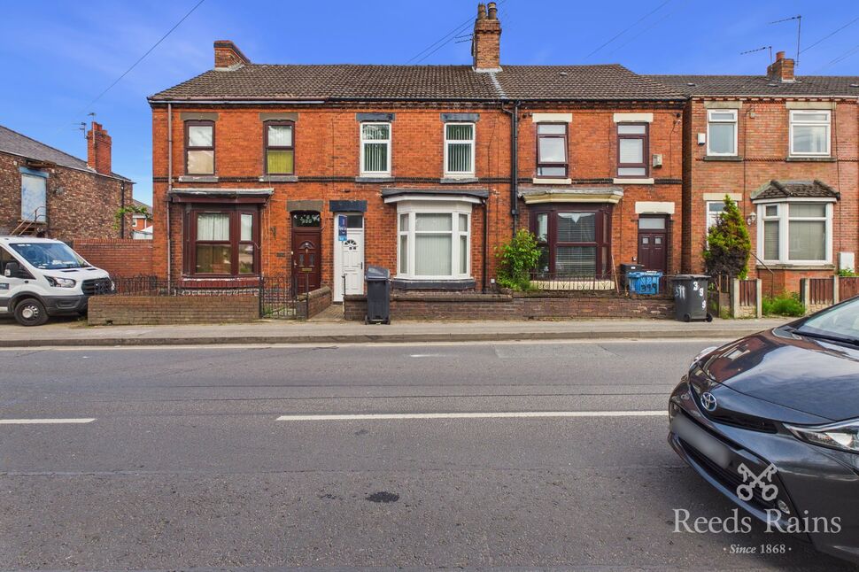 Main image of 3 bedroom Mid Terrace House to rent, Hale Road, Widnes, Cheshire, WA8