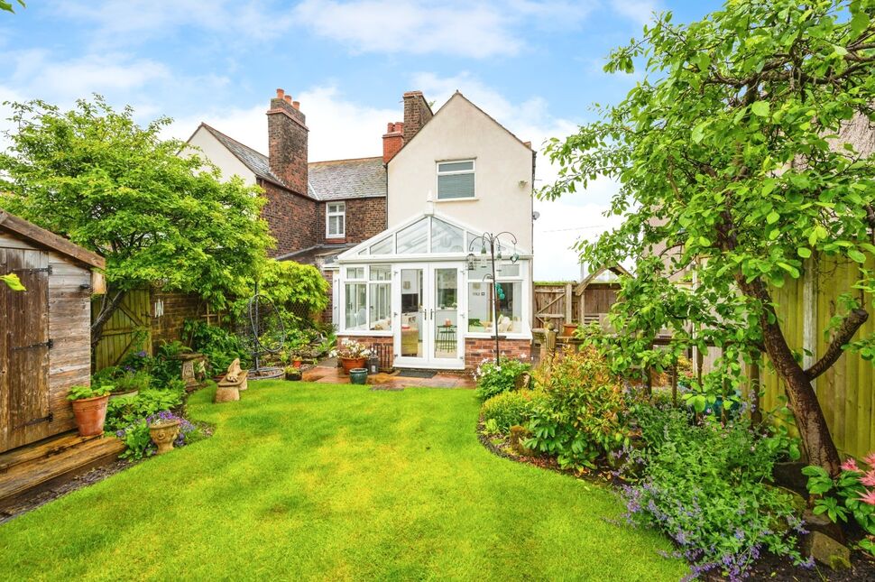 4 bedroom Semi Detached House for sale, Mill Lane, Widnes, WA8 £390,000