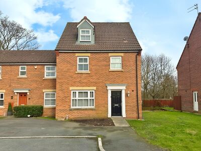 Nazareth House Lane, 4 bedroom Semi Detached House for sale, £255,000