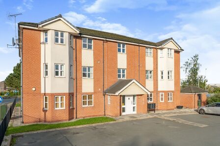 Lockfield, 1 bedroom  Flat to rent, £650 pcm