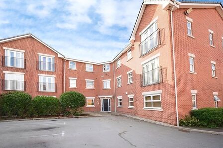 Guest Street, 2 bedroom  Flat for sale, £80,000