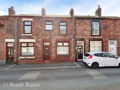2 bedroom Mid Terrace House for sale