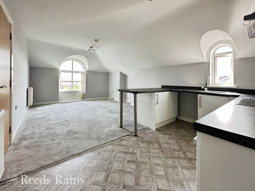 Lounge / Kitchen