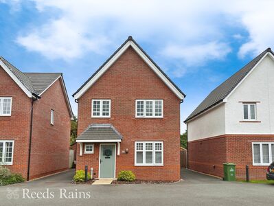 St. Neots Place, 4 bedroom Detached House for sale, £360,000