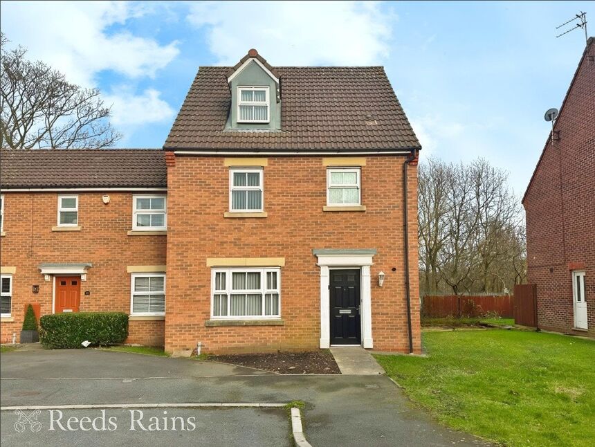 Main image of 4 bedroom Semi Detached House to rent, Nazareth House Lane, Widnes, Cheshire, WA8