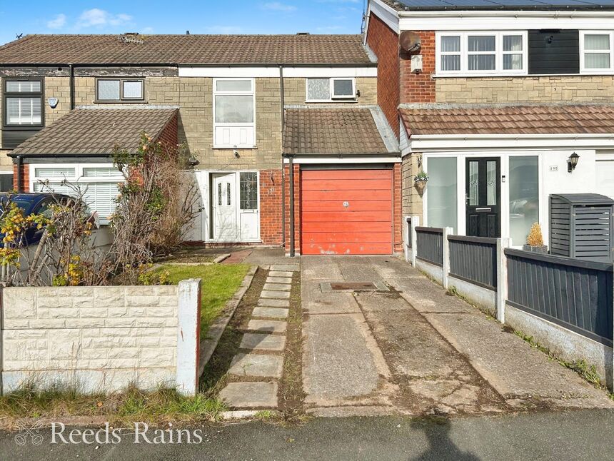 3 bedroom Mid Terrace House for sale