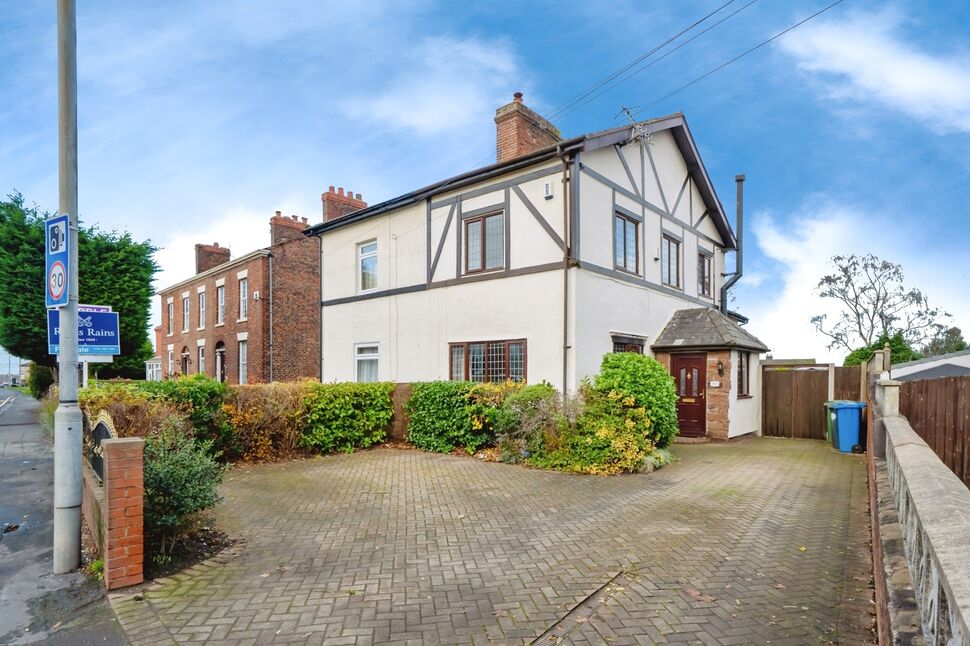 Main image of 4 bedroom Semi Detached House for sale, Halton Road, Runcorn, Cheshire, WA7