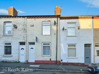 2 bedroom Mid Terrace House to rent