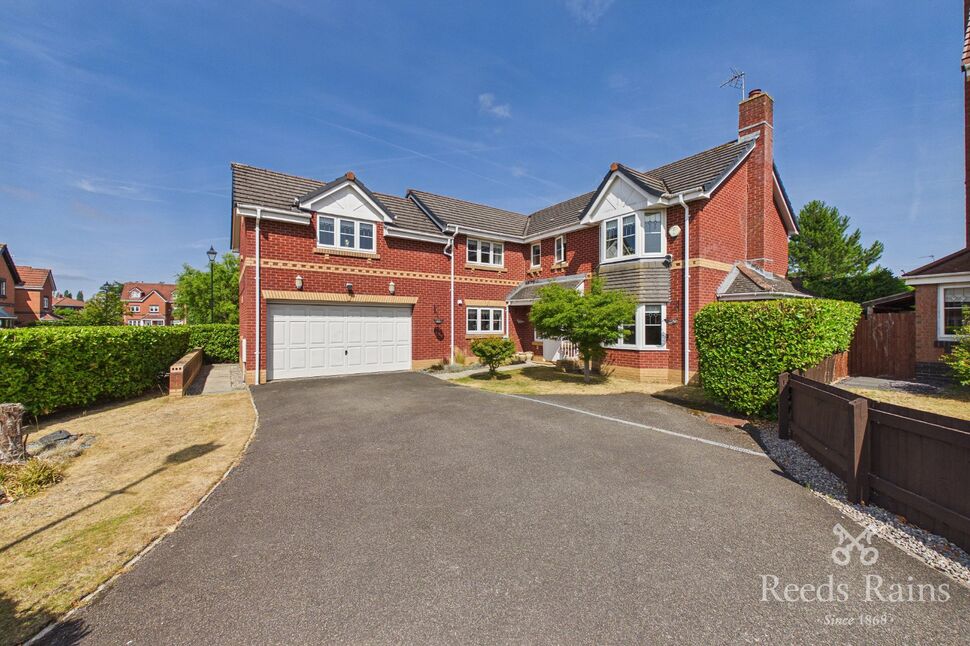 Main image of 6 bedroom Detached House for sale, Fox Bank Close, Widnes, Cheshire, WA8