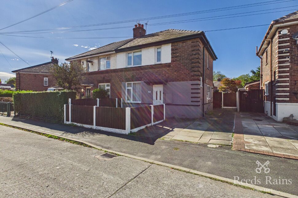 Main image of 3 bedroom Semi Detached House to rent, Smith Road, Widnes, Cheshire, WA8