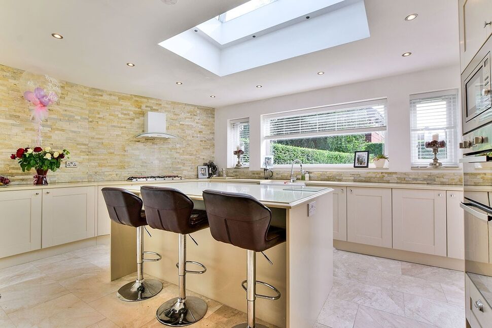 Kitchen / Breakfast Room
